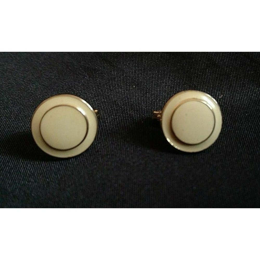 Vintage MONET Clip On Earrings Cream Color Designer Signed Fashion Jewelry .5"